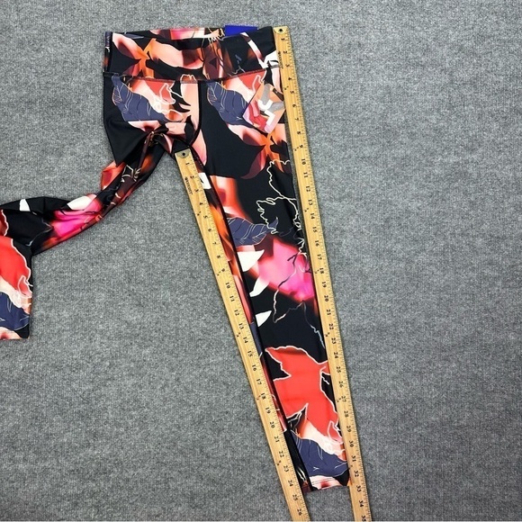 Joy Lab Floral Print Sports Bra & 7/8 Leggings Sz XS NWT - Picture 7 of 17